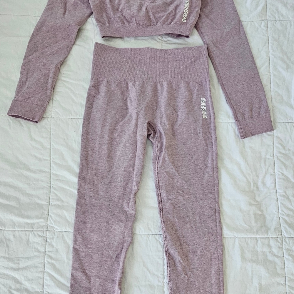 Gymshark 2 PIECE SET Crop Top And Leggings Lavender - Picture 8 of 13